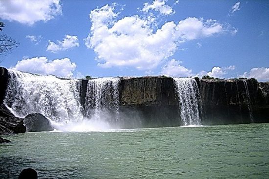 Khám phá 5 thác nước hấp dẫn ở Dak Nong
