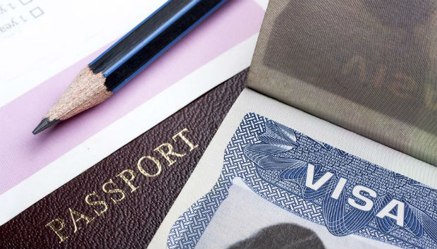 Có cần hộ chiếu để xin visa không? 
