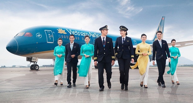 Phi hành đoàn hãng Vietnam Airlines | Lý do nên mua vé máy bay Vietnam Airlines