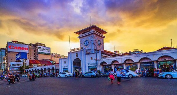 Combo vé máy bay và khách sạn Hồ Chí Minh - Chợ Bến Thành