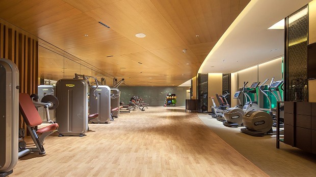 Khách sạn tại thủ đô đáp ứng mới mọi nhu cầu về tập luyện và làm đẹp với phòng tập gym hiện đại và tiện nghi.