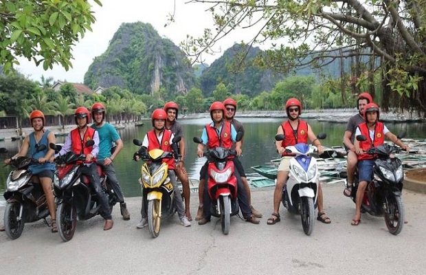 tour du lịch Ninh Bình - phương tiện di chuyển từ Hà Nội đến Ninh Bình